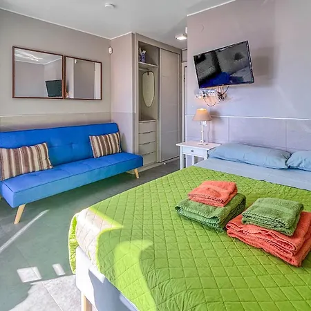 Awesome In Apartment *